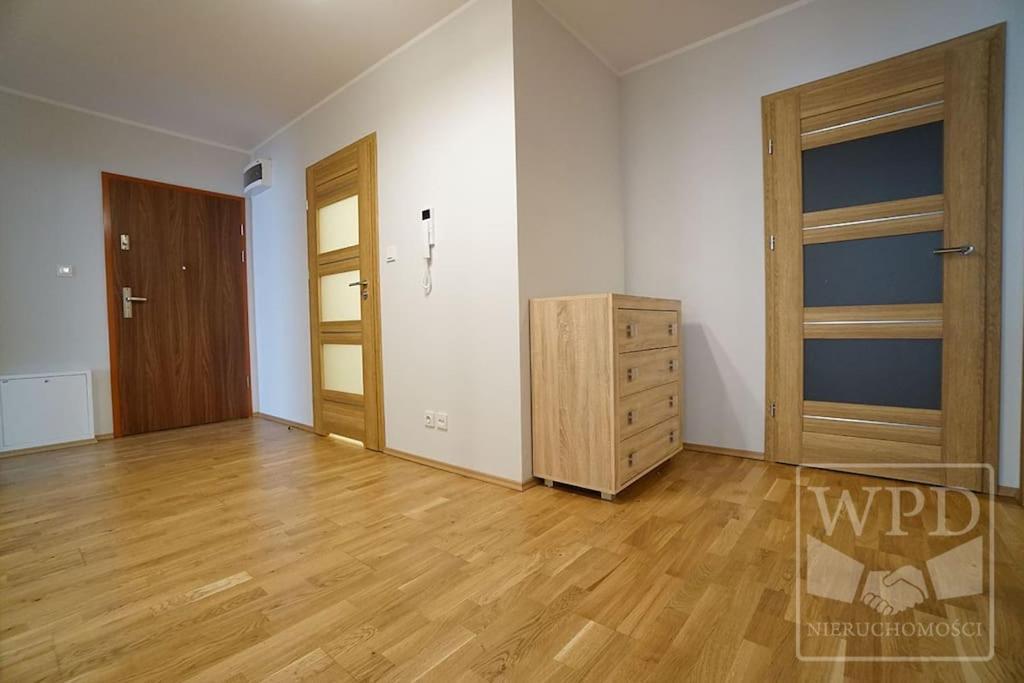 Big Apartment - Old Town - 3 Rooms - Private Parking 弗罗茨瓦夫 外观 照片